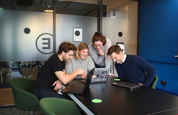 Samen iets beleven? Waarom een escape room op locatie zo populair is